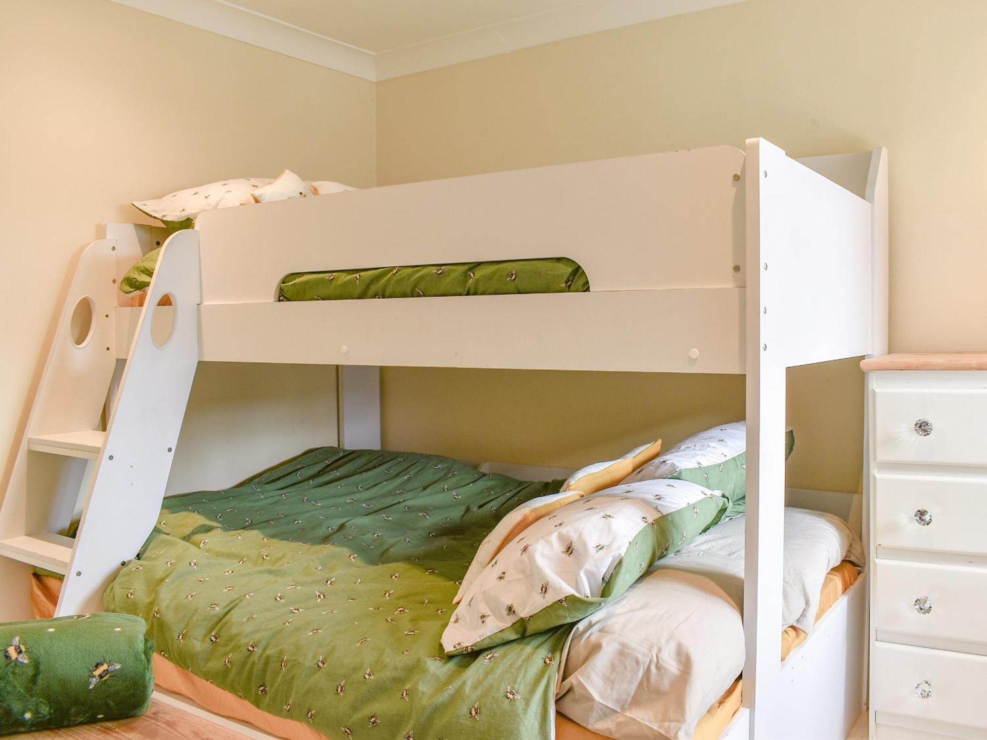 Honeybee Holiday home London
